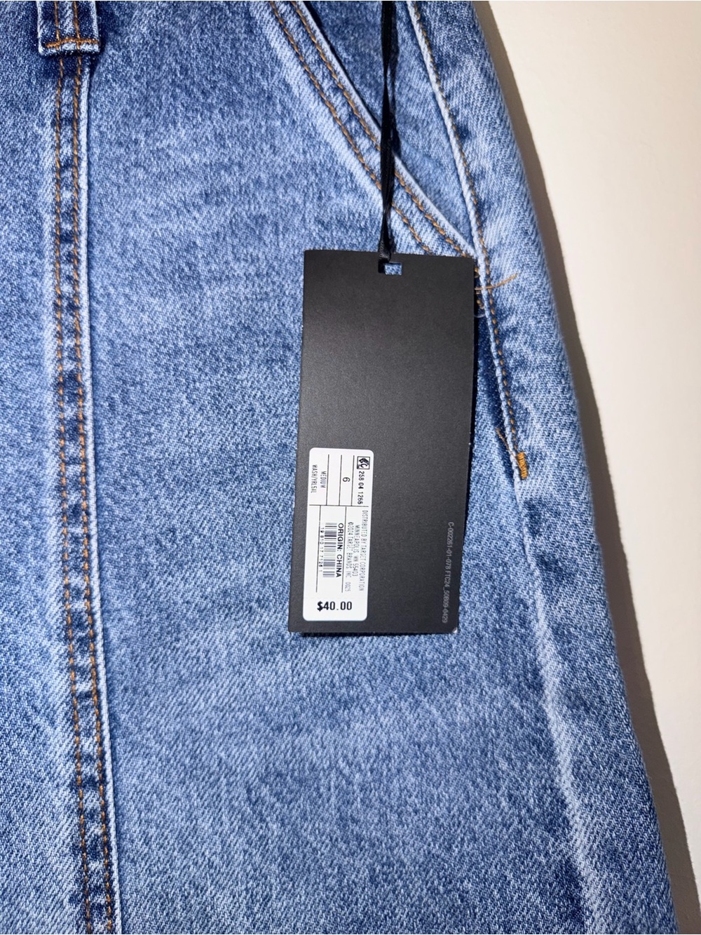 Women's Mid-Rise Barrel Leg Jeans - Future Collective Medium Wash NWT - Picture 6 of 6